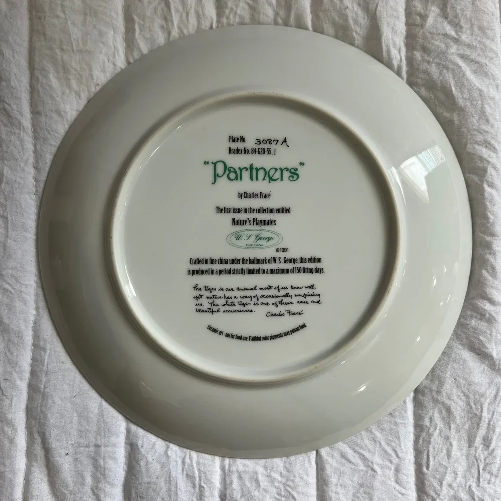 W. S. George Charles Frace Partners White Tiger Cubs Collector Plate 1991 8.5in